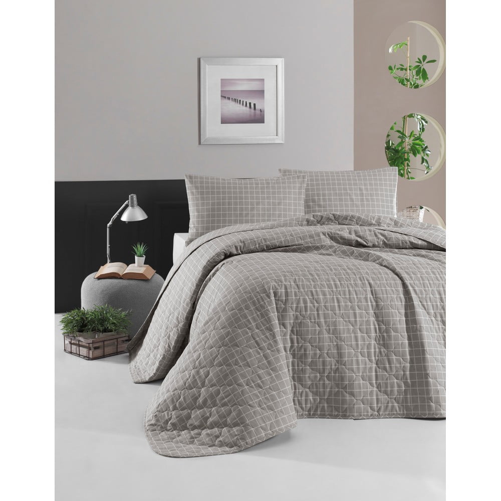 Sivá prikrývka cez posteľ s 2 obliečkami na vankúš z ranforce bavlny EnLora Home Monte 225 x 240 cm